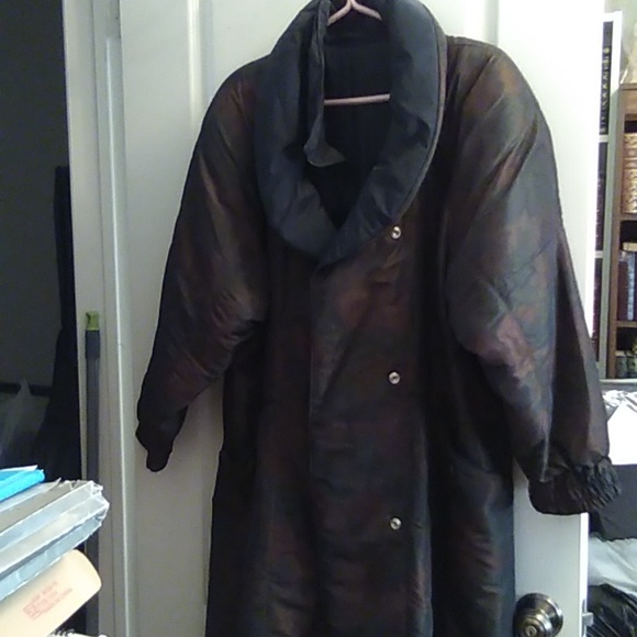 Full length winter coat, 50 inches long Ladies size 13-14 - Picture 14 of 16